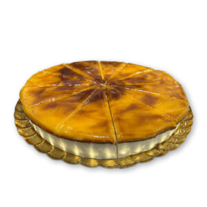 Tarta de yogurt con yema tostada